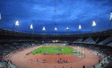 ac米兰下载-独行侠逆转活塞，莫兰特末节封神，一场定义关键先生的夜晚