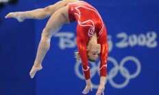 米兰-鹈鹕对阵国王，布克贡献制胜表现