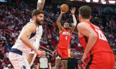 米兰体育入口-火箭队后卫入选年度最佳防守球员奖提名的简单介绍