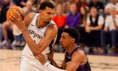 米兰APP下载-马刺主场胜出，终结对手连胜的简单介绍