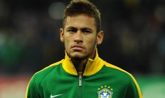 米兰体育下载-苏亚雷斯一锤定音，AC米兰关键战力克尤文图斯突围而出