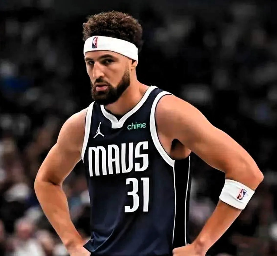 独行侠球员个人表现超卓,引领球队领跑 独行侠球员个人表现超卓,引领球队领跑