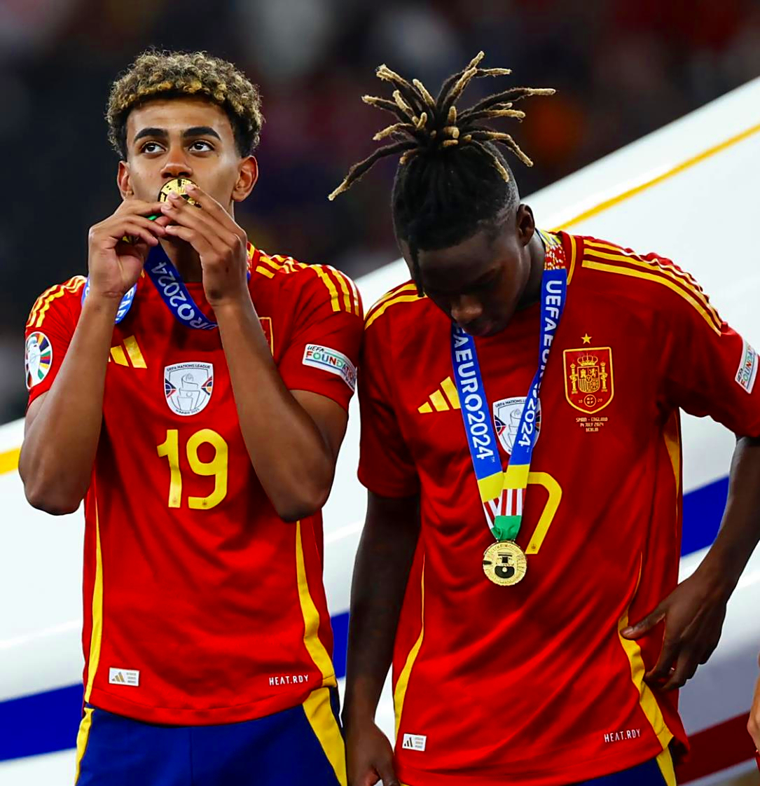 关于欧国联比赛：西班牙轻松战胜北马其顿，锁定小组第一的信息