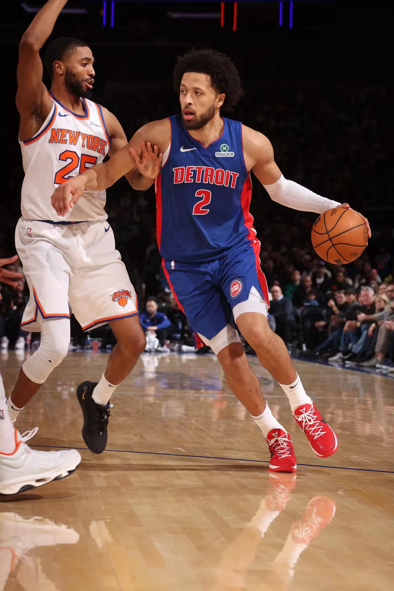 活塞凭借末节发力，战胜魔术的简单介绍