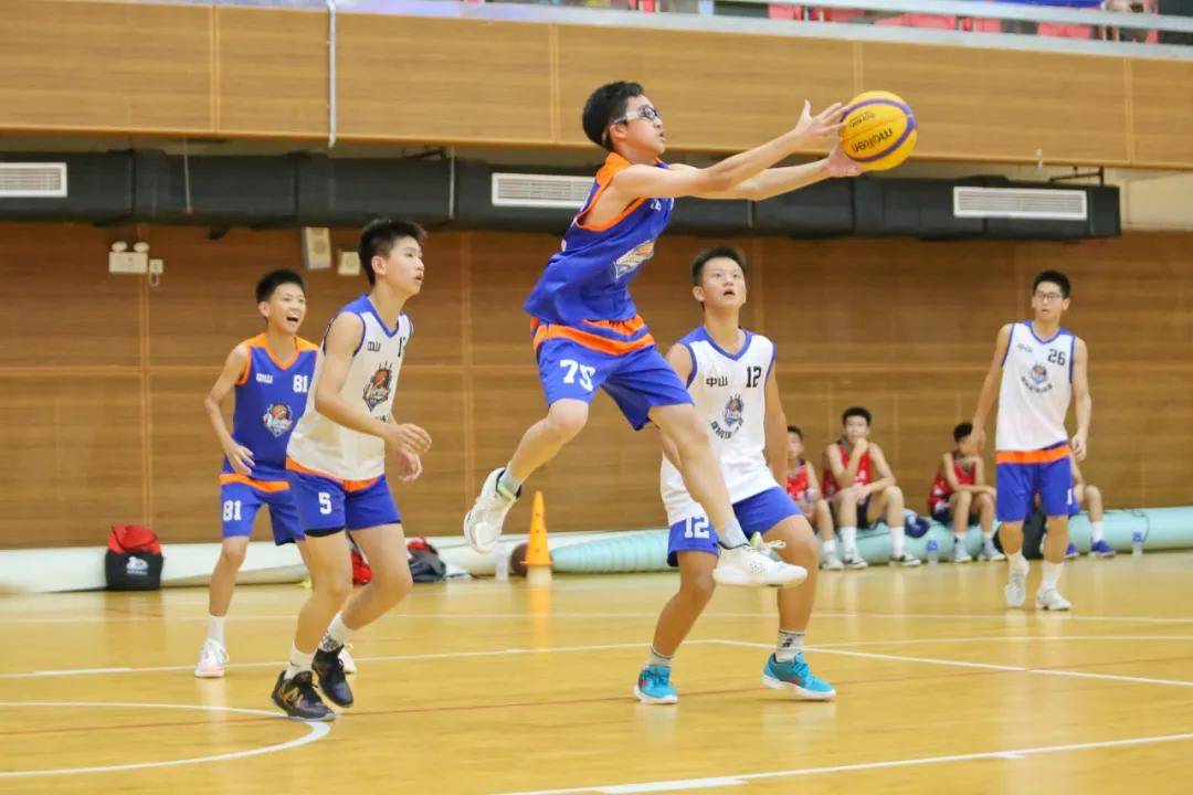 青年篮球赛事火热开赛,新人表现抢眼的简单介绍 青年篮球赛事火热开赛,新人表现抢眼的简单介绍